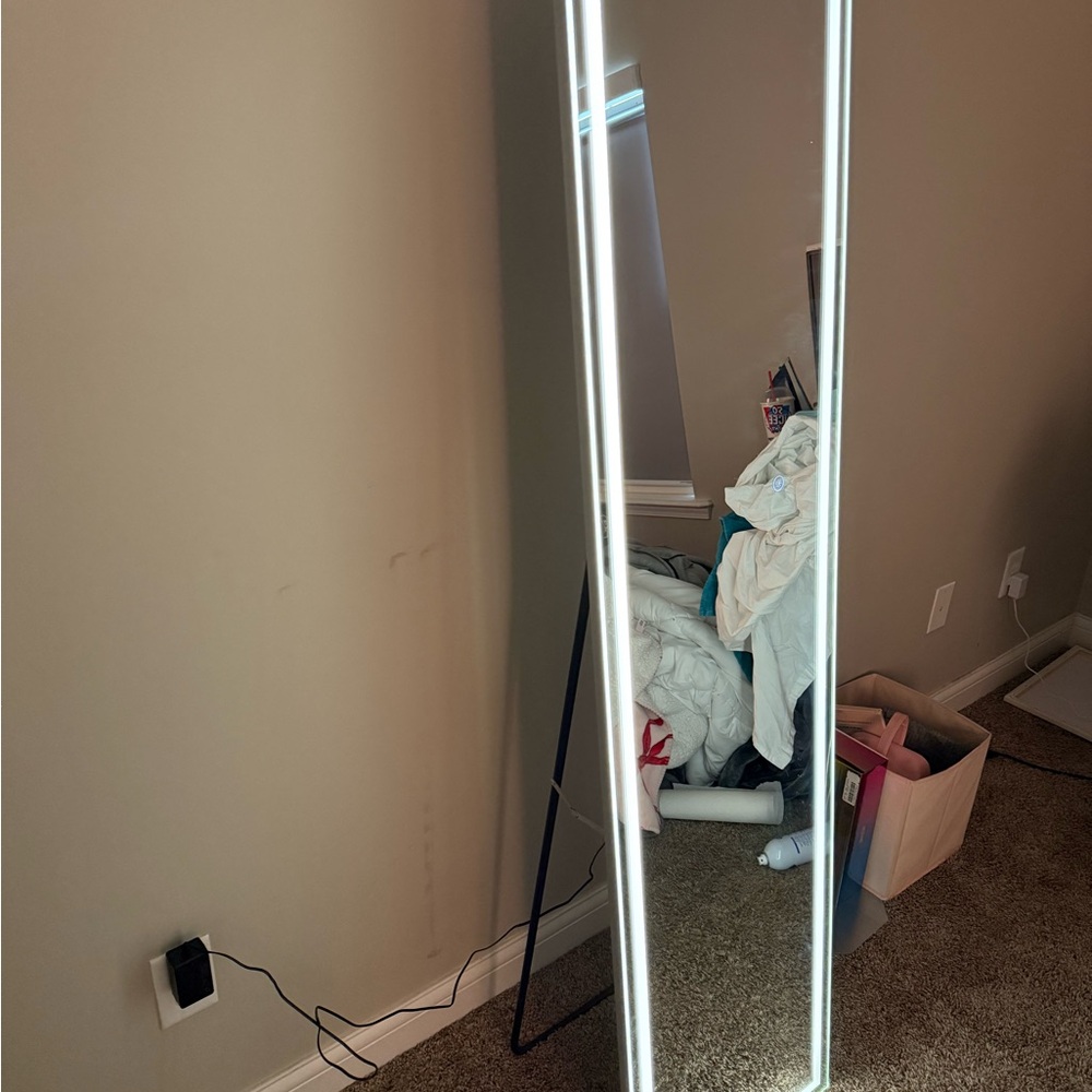 Amazon Full-Length LED Mirror - Picture 3 of 6